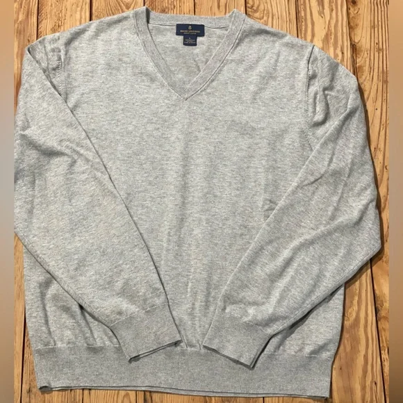Brooks Brothers men’s Gray V-Neck Pima cotton Sweater - Picture 1 of 4